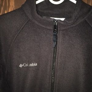 Black columbia fleece zip up🖤